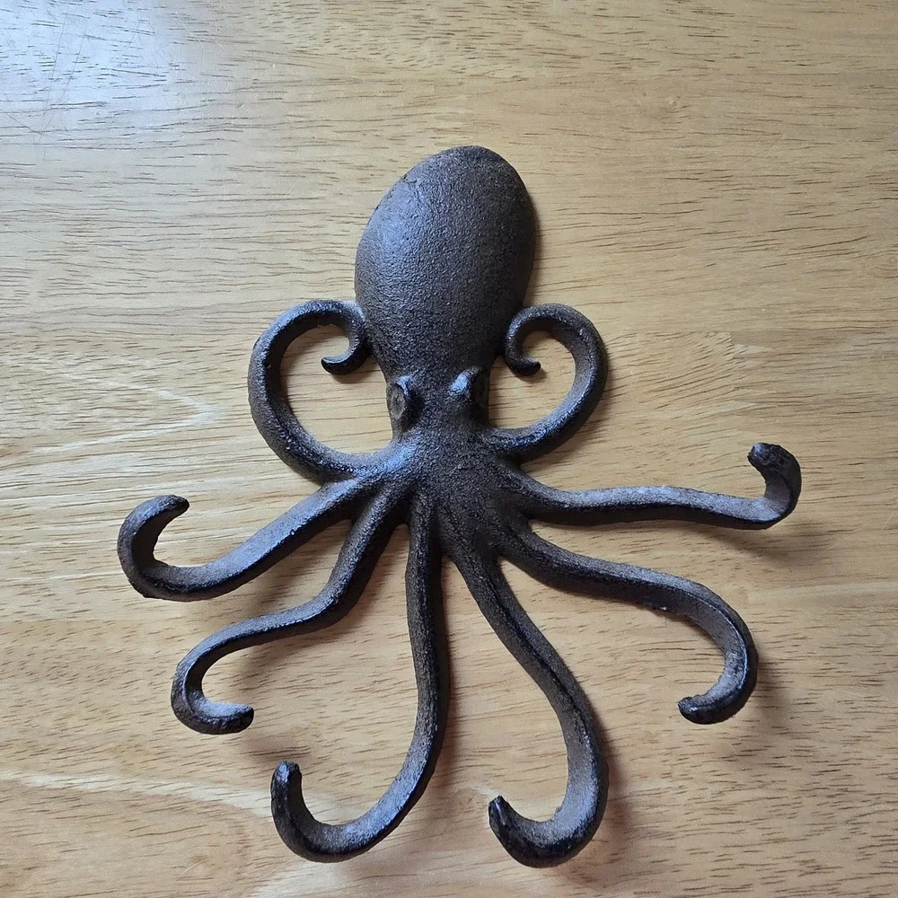 Cast Iron Octopus Wall Hook Mount Key Hanger Nautical Coastal Rustic Decor 6.75